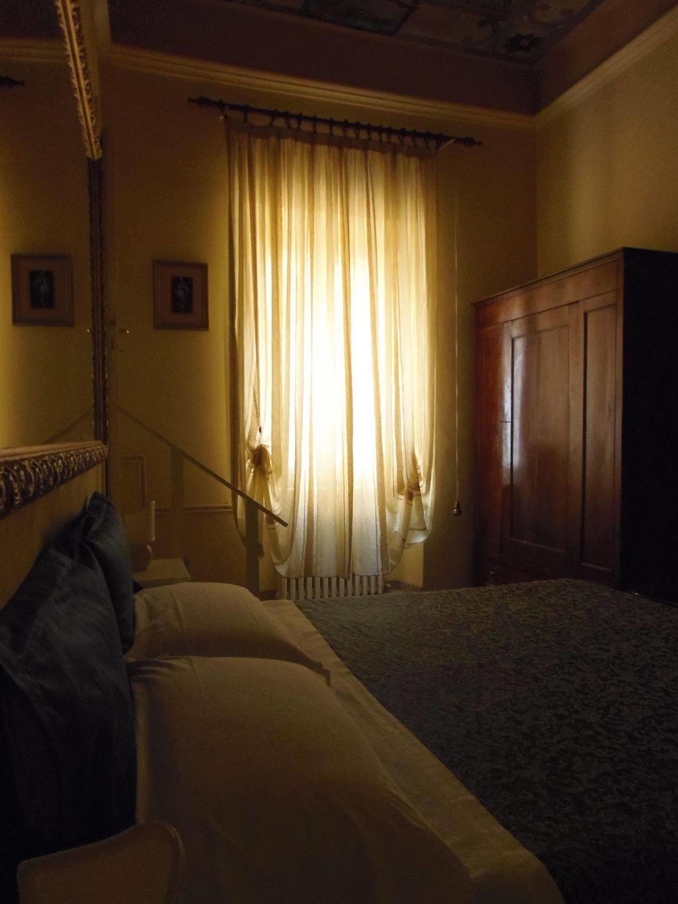 Hotel Morlacchi เปรูจา ภายนอก รูปภาพ